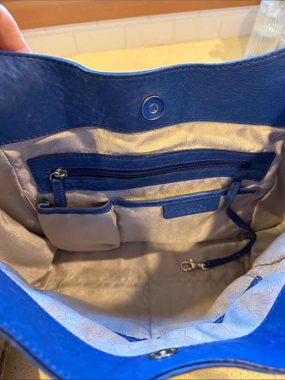 Michael Kors Crosby Navy Leather Shoulder Hobo with Zip Details - Picture 4 of 10